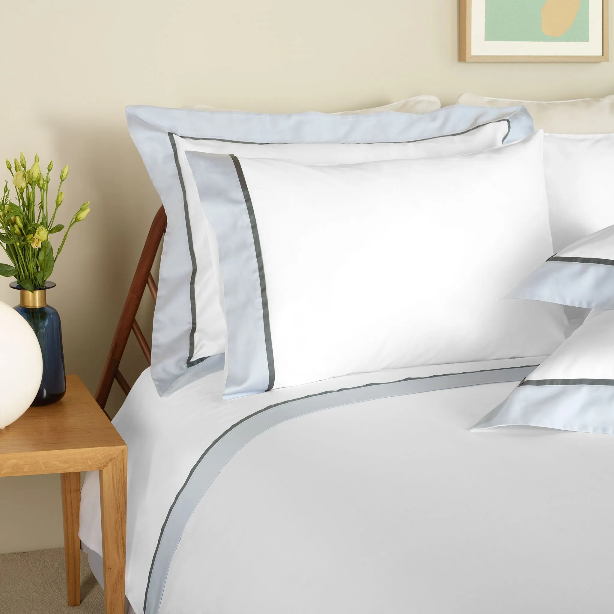 430TC Sateen Bordered Pillowcase Set | Amalia Home Ovar