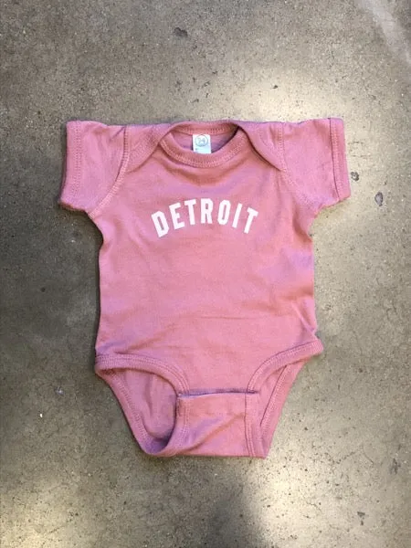 Detroit Classic Onesie / White   Mauve / Baby